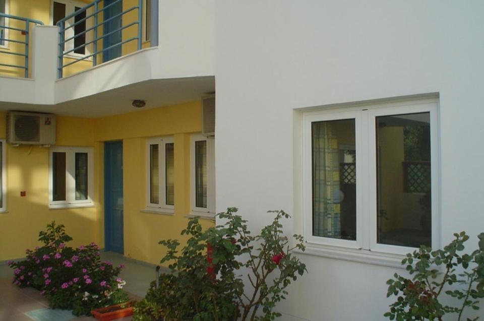Olympic Star Aparthotel Χερσόνησος Εξωτερικό φωτογραφία